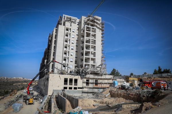 אסון הפיגומים: עוכבו 3 חשודים