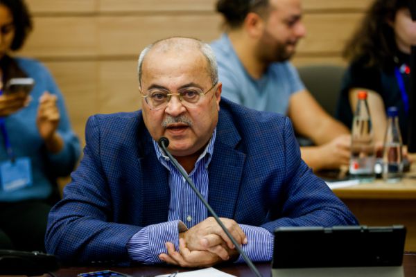 טיבי על "חוק האפליה": גם בסטרוק יטפל רופא ערבי