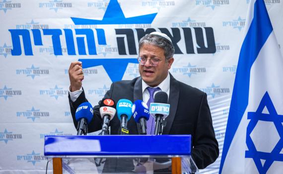 בן גביר משיב אש: "הוא האחרון שיכול להטיף"