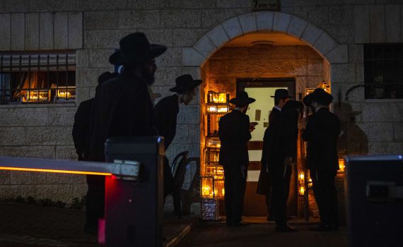 מתחת למגרש הרוסים קבור תמרור אזהרה לכולנו