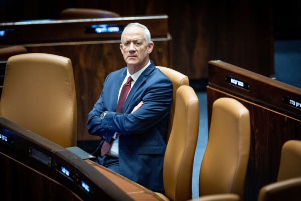 גנץ מגיב לבן גביר: "חדל קשקשת, לך לעבוד"