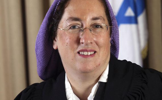 כבוד למגזר: השופטת הסרוגה קיבלה קידום