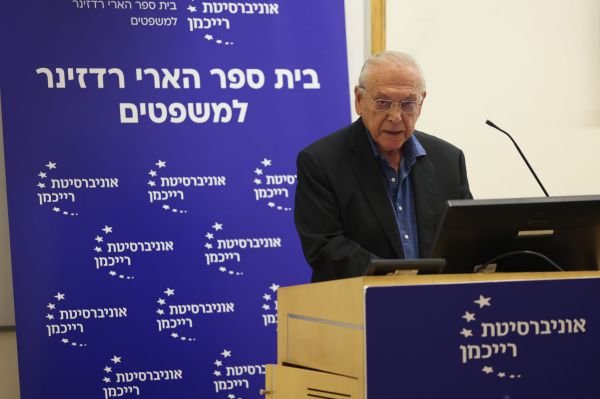 "פסקת התגברות מאפשרת דהירה לעולם אפל"