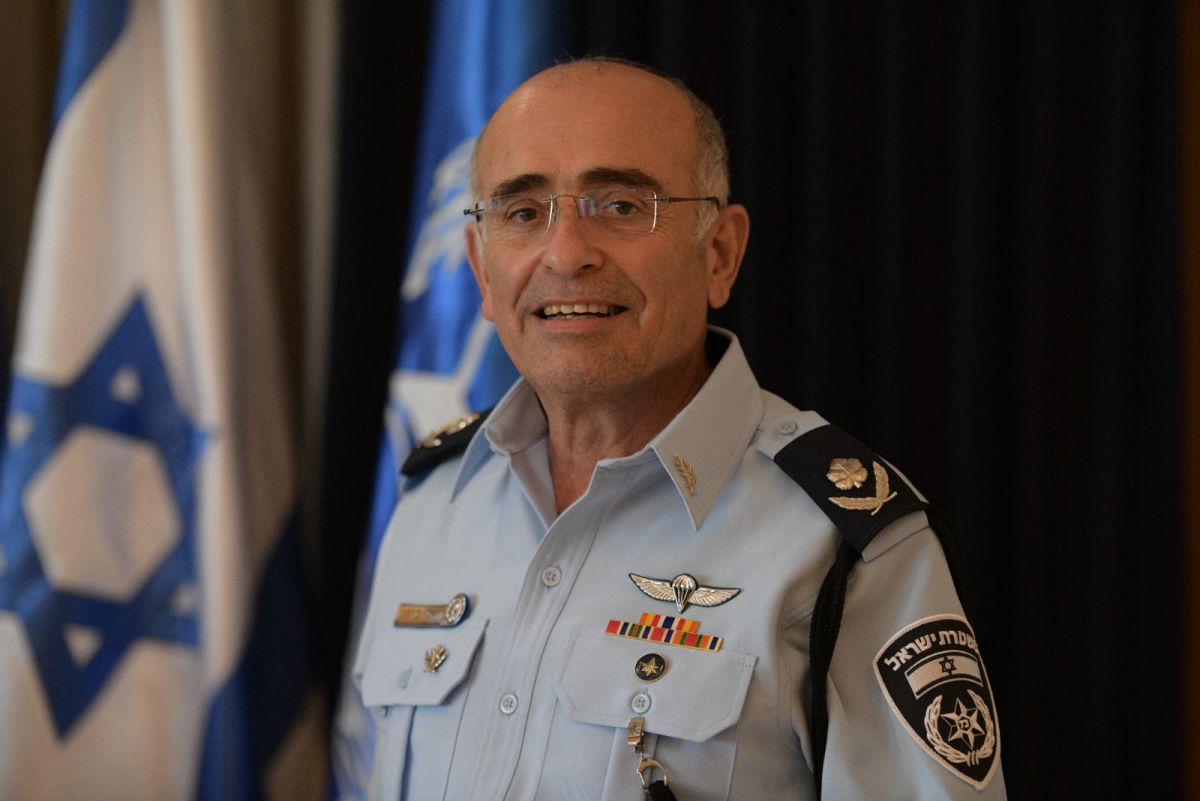 רעידת אדמה במשטרה: הסמפכ"ל הודיע על פרישה