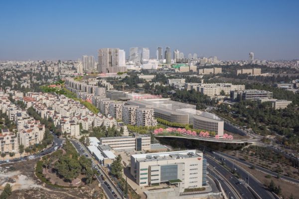 הוועדה המחוזית ממליצה: לאשר את קירוי בגין