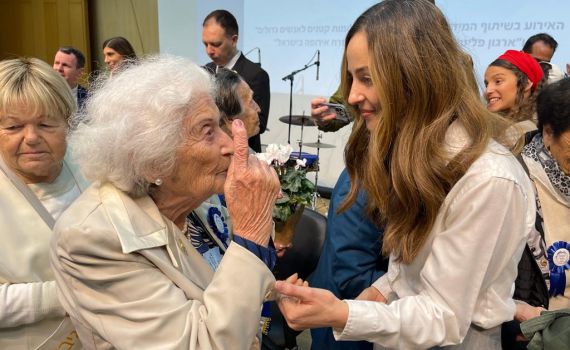 טקס מרגש בכנסת: שורדי שואה וחיילים הדליקו נרות