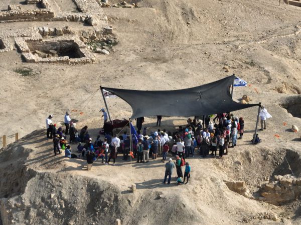 אלפים ביקרו בארמונות החשמונאים בבנימין