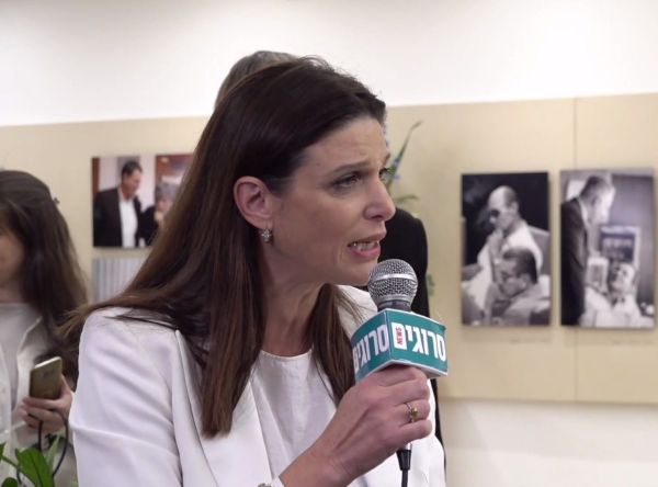 אפרת רייטן לסרוגים: "מחכה לשישי לתת לבן שלי חיבוק"