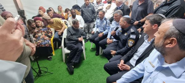 המפכ"ל בבית הרב דרוקמן: "חיבר גם ברגעי משבר"