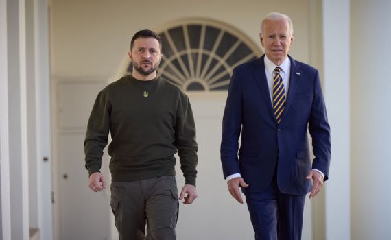 ביידן מכריז: נשלח טנקים אמריקאים לאוקראינה