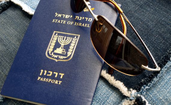 השיטה: כך הונפקו דרכונים ישראלים לאזרחי רוסיה