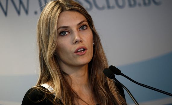 האיחוד הדיח את הבכירה שהואשמה בשחיתות