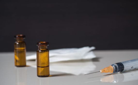 בת 25 מגבעת זאב החזיקה עשרות אריזות של סמים