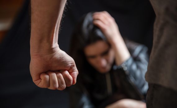 ויכוח על זכות קדימה בכביש הסתיים בתקיפה עם אלה