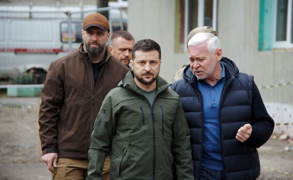 לקראת הפגישה עם ביידן: זלנסקי נחת בוושינגטון