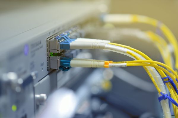 תמורת 574 מיליון שקל: עסקת ענק בשוק התקשורת