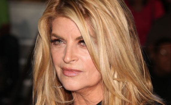 השחקנית קירסטי אלי הלכה לעולמה לאחר מאבק בסרטן