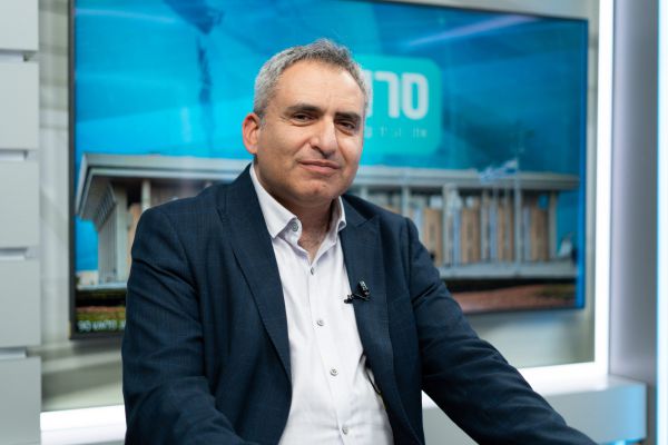 "זו ממשלת דיבורים על מלא – לא ממשלת ימין על מלא"