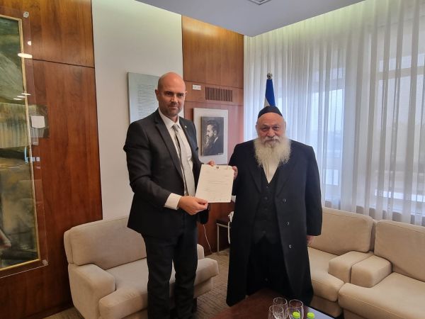 שר שלישי התפטר: חבר הכנסת לשעבר חוזר