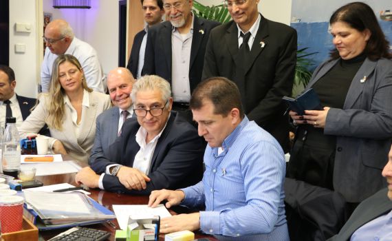 צפו: התגובה הסוערת של בלינקוב להפרטת נמל חיפה