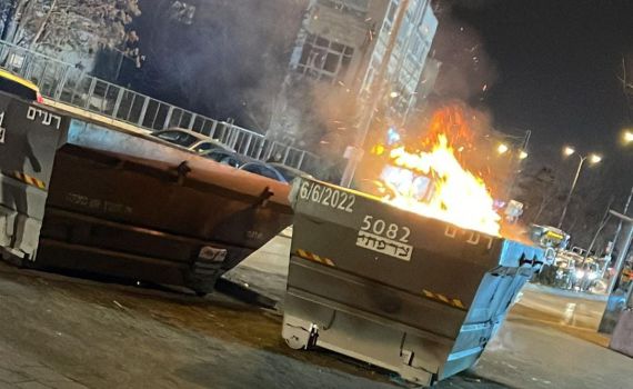 שוטר ירה באוויר לעבר מתפרעים בג'בל מוכבר