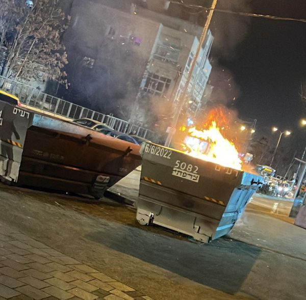 שוטר ירה באוויר לעבר מתפרעים בג'בל מוכבר