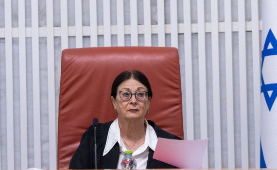 חיות נגד לוין: "זו תכנית לריסוק מערכת המשפט"