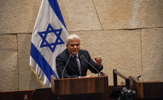 לפיד יוזם ועדה בראשות הרצוג לרפורמה המשפטית