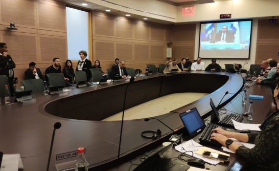 צפו: כסיף החל לדבר, חבר הקואליציה נטשו את הדיון