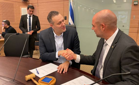 שני שרים מהליכוד התפטרו: שני ח"כים סרוגים ייכנסו