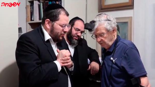 אהרון ברק והתפילין: "הדקה הכי מרגשת בכל שנותיי"