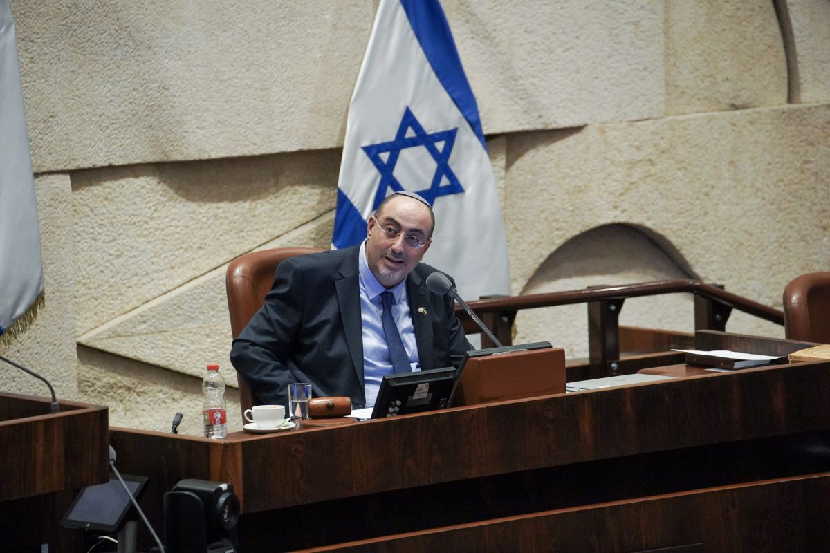 ניסים ואטורי מבהיר: לא ארגנתי את השייט