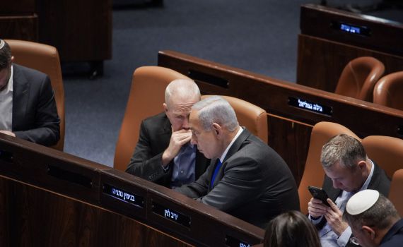 הפלונטר של נתניהו: למה גלנט עדיין לא פוטר?