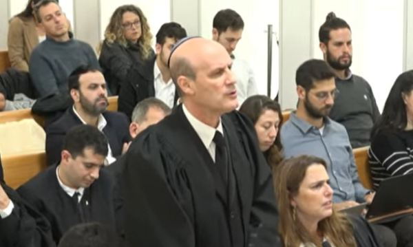 עורך דינו של נתניהו:"לבג"ץ אין סמכות לפסול חוקי יסוד"