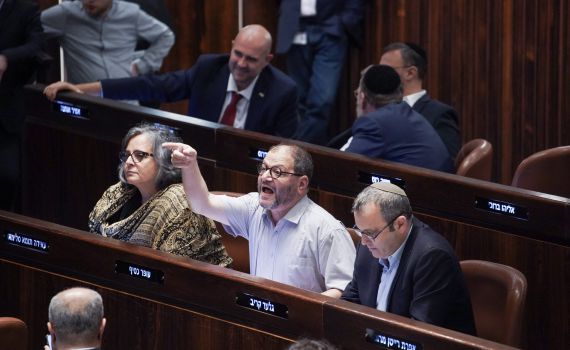 כסיף נגד רוטמן: "ניצול לרעה של סמכויותיו"