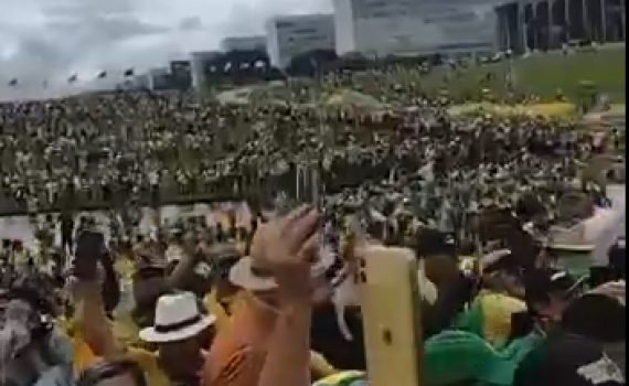 בעקבות הפריצה לפרלמנט: ראש העיר הושעה מתפקידו