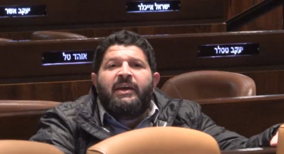 עימות בכנסת: "אתה גבר לבוא איתי לשם?". צפו