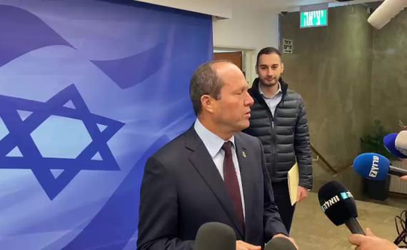 השר ברקת אופטימי: "בשורות טובות בקרוב"