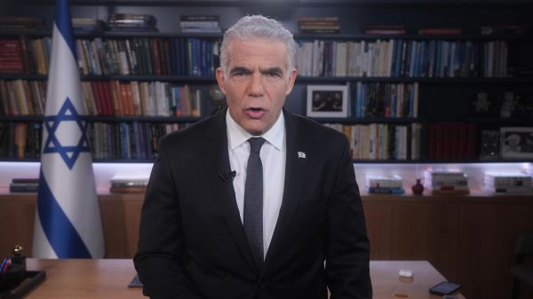 לפיד מגיב ללוין: "נלחם נגד הטירוף הזה בכל כוחנו"