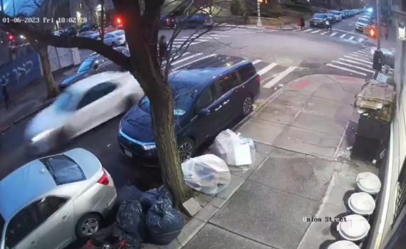 חשד לאירוע אנטישמי: חרדי נדרס בניו יורק ונפצע קשות