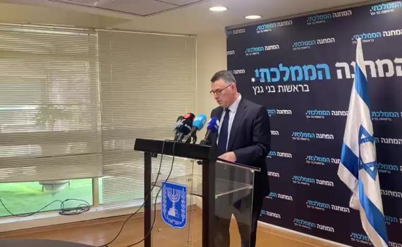 סער: השתלטות מלאה של הממשלה על הרשות השופטת