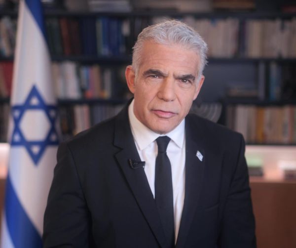 לפיד: "לא כיף להיות נאשם בתיקים פליליים"