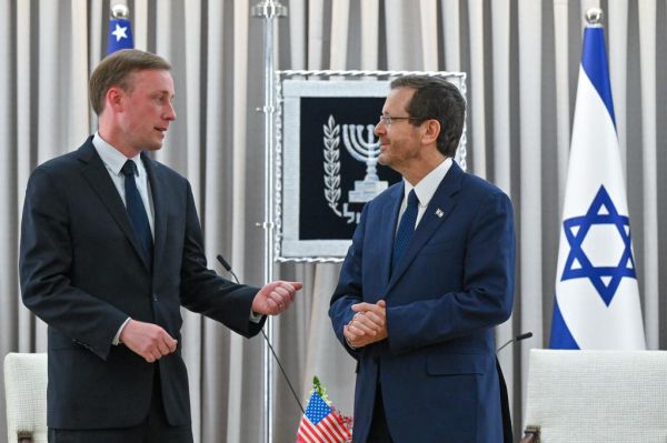 היועץ האמריקני להרצוג: "ביידן מצפה לשוב לישראל"