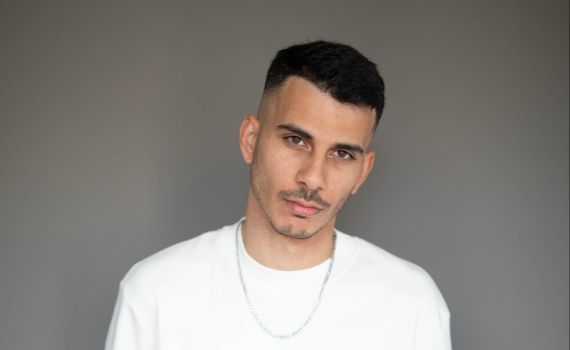 אבי אברומי ומור בסינגל משותף: "אין אותנו יותר"