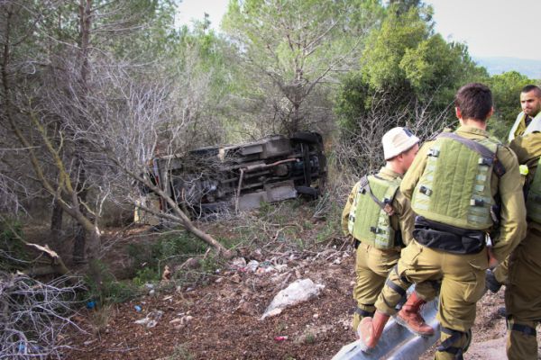 רכב צבאי התהפך בצפון: 4 חיילים נפצעו באורח קל