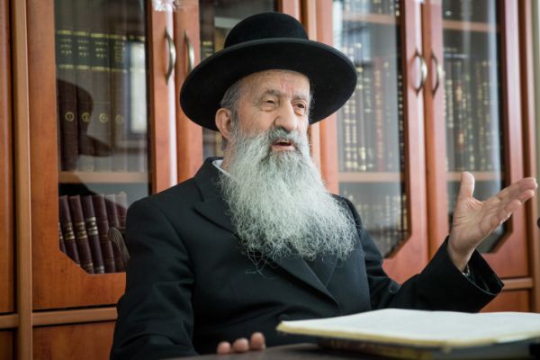 הרב מוצפי נגד ההחלטה של סמוטריץ': "חמור; טמבל"