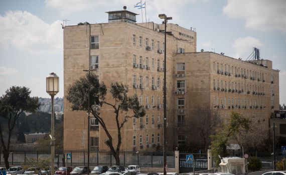 נתניהו בדרך לקהיר? בלשכת ראש הממשלה מכחישים: "לא נמצא שם"