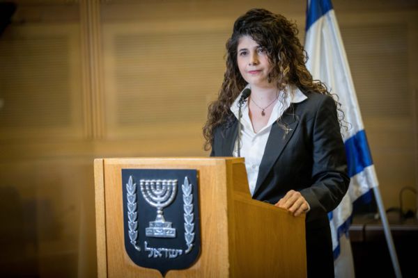 עוד אצבע בקואליציה נגד החוק של ביסמוט: פוגע בלכידות החברתית