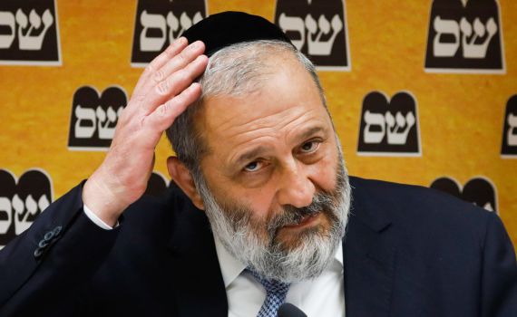 ברשת זועמים על דרעי: "החיוך הזחוח שעל פניך יימחק"