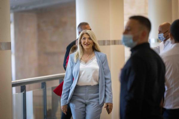 אקוניס מינה את הח"כית לשעבר למנכ"לית משרדו